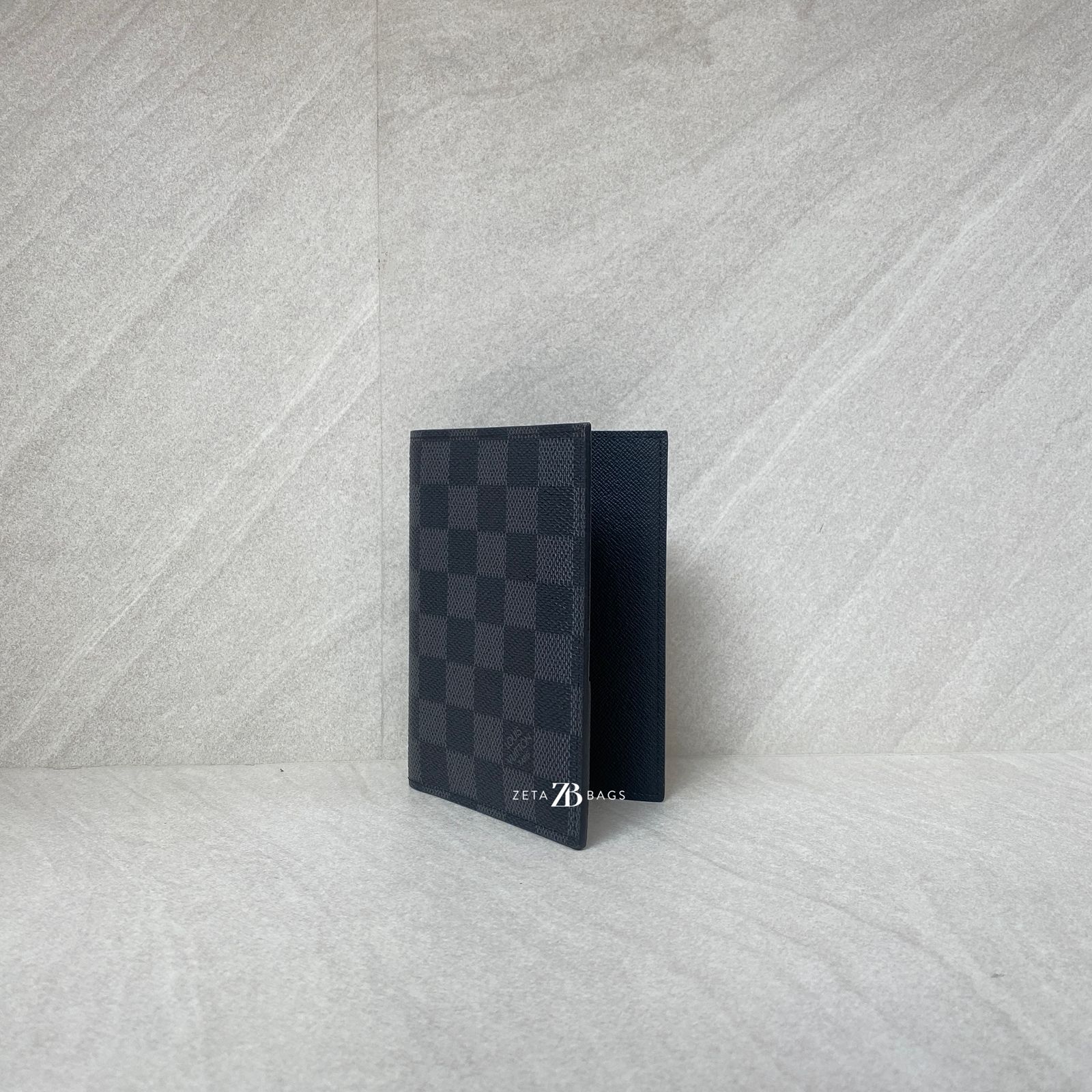 Louis Vuitton Passport Cover Damier Graphite