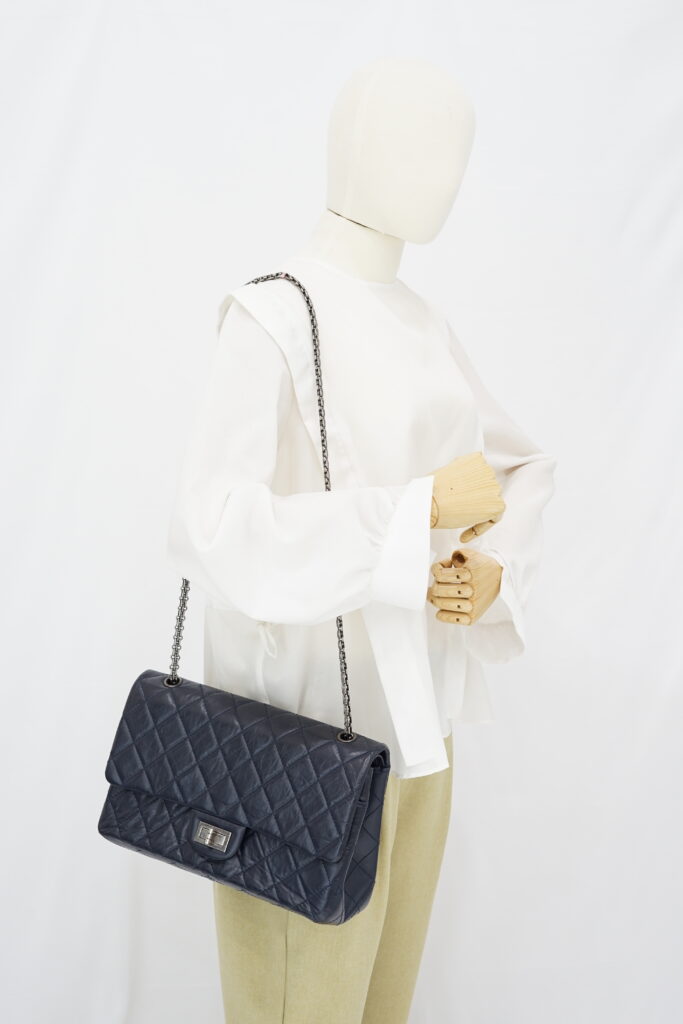 Chanel 2,55 Reissue Flap 227 Calfskin Blue RHW