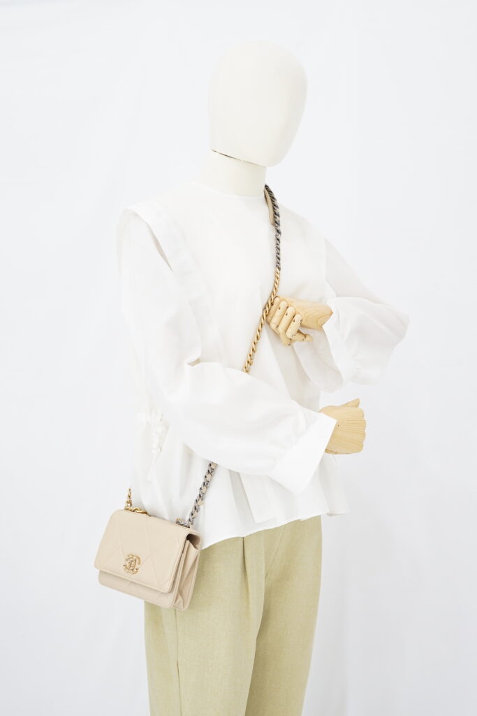 Chanel C19 WOC Lambskin Nude GHW