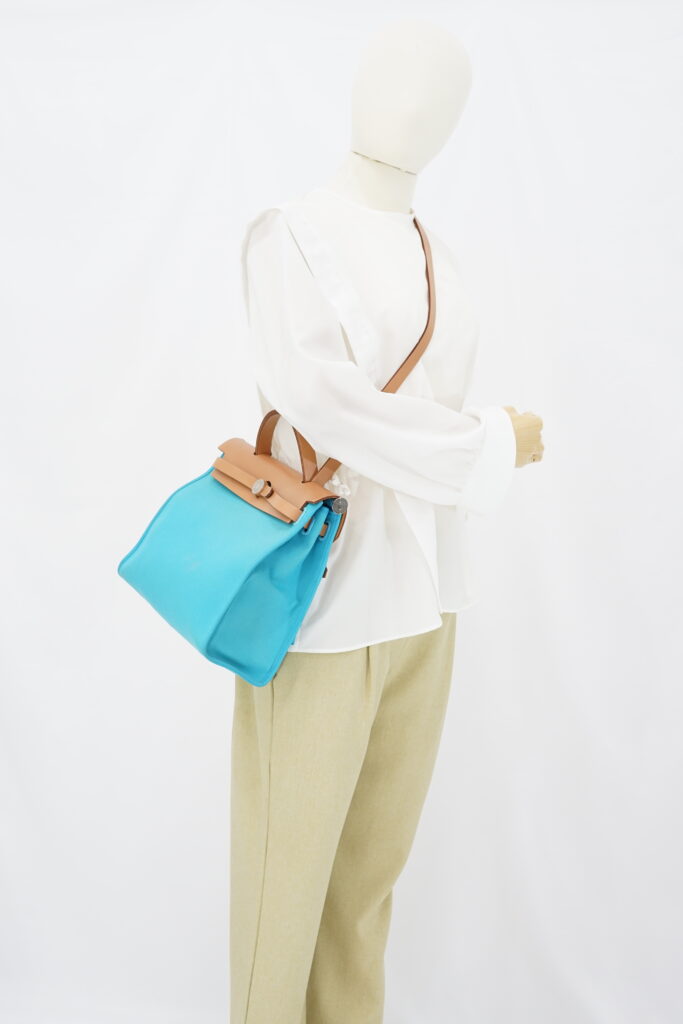 Hermes Herbag 31 Toile Officier Blue Azteque/Naturel Sable AR