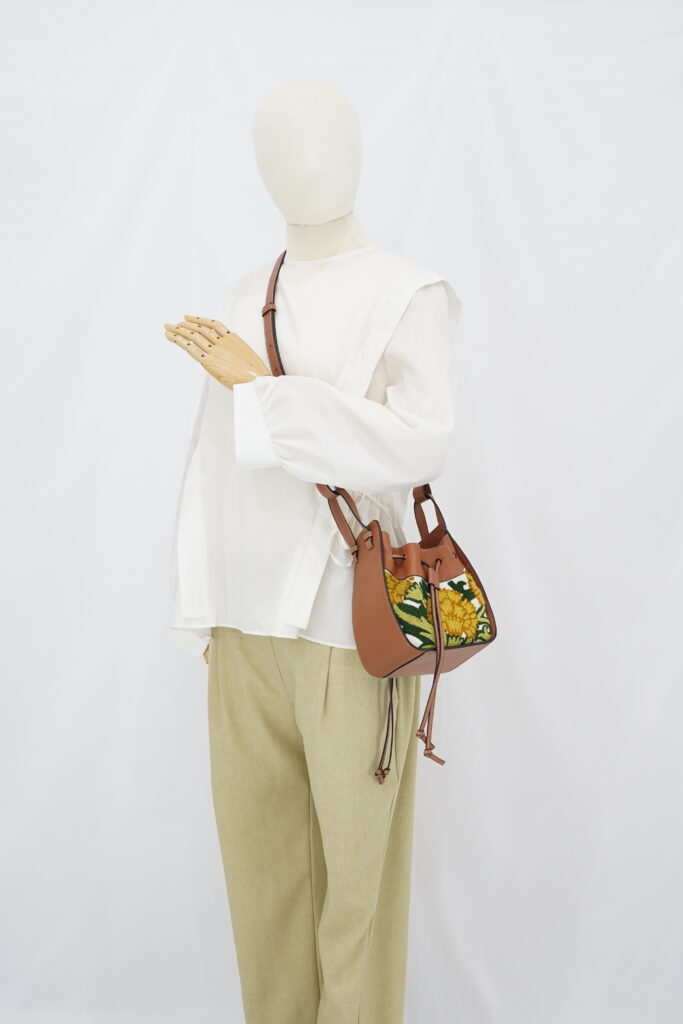 Loewe Hammock Mini Embroidered Tan