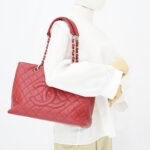 Chanel GST Caviar Red SHW