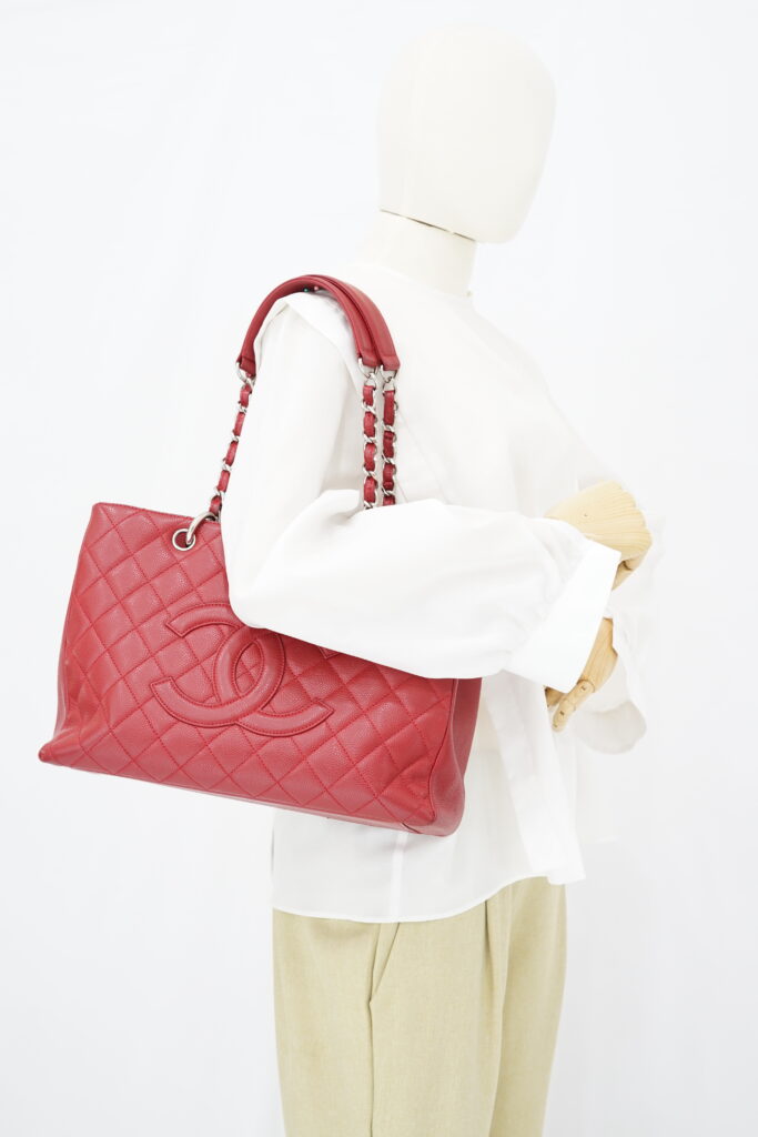 Chanel GST Caviar Red SHW