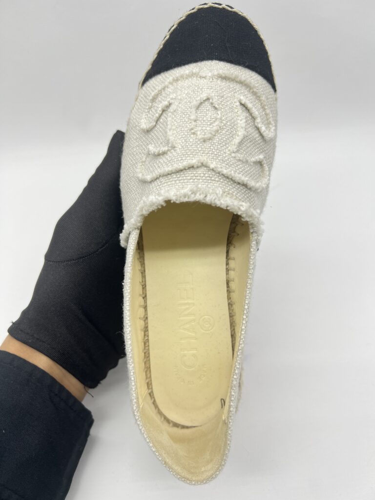 Chanel Espadrille Beige Black