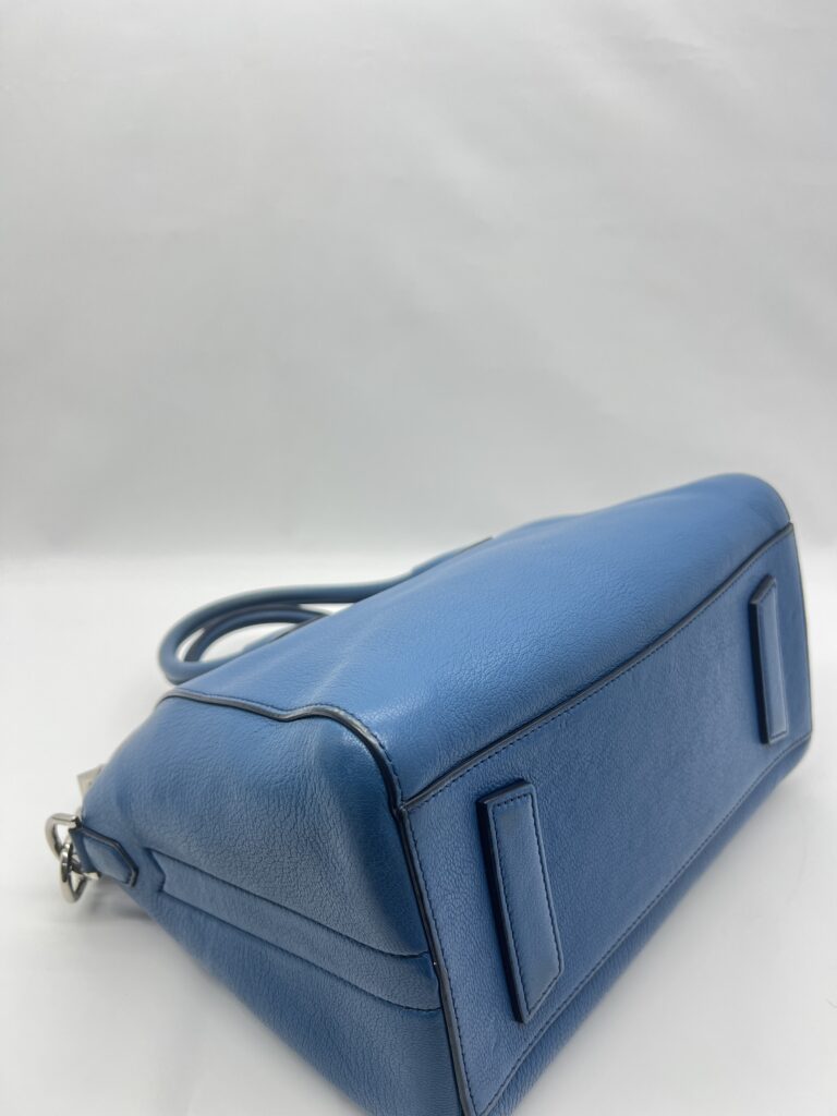 Givenchy Small Antigona Grained Blue SHW