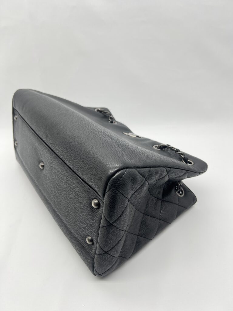 Chanel Shopping Tote Caviar Black RHW