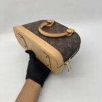 Louis Vuitton Alma BB Monogram GHW