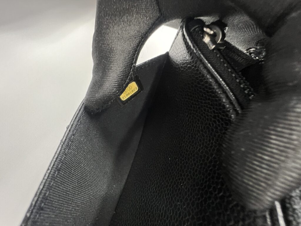 Chanel WOC Caviar Black GHW