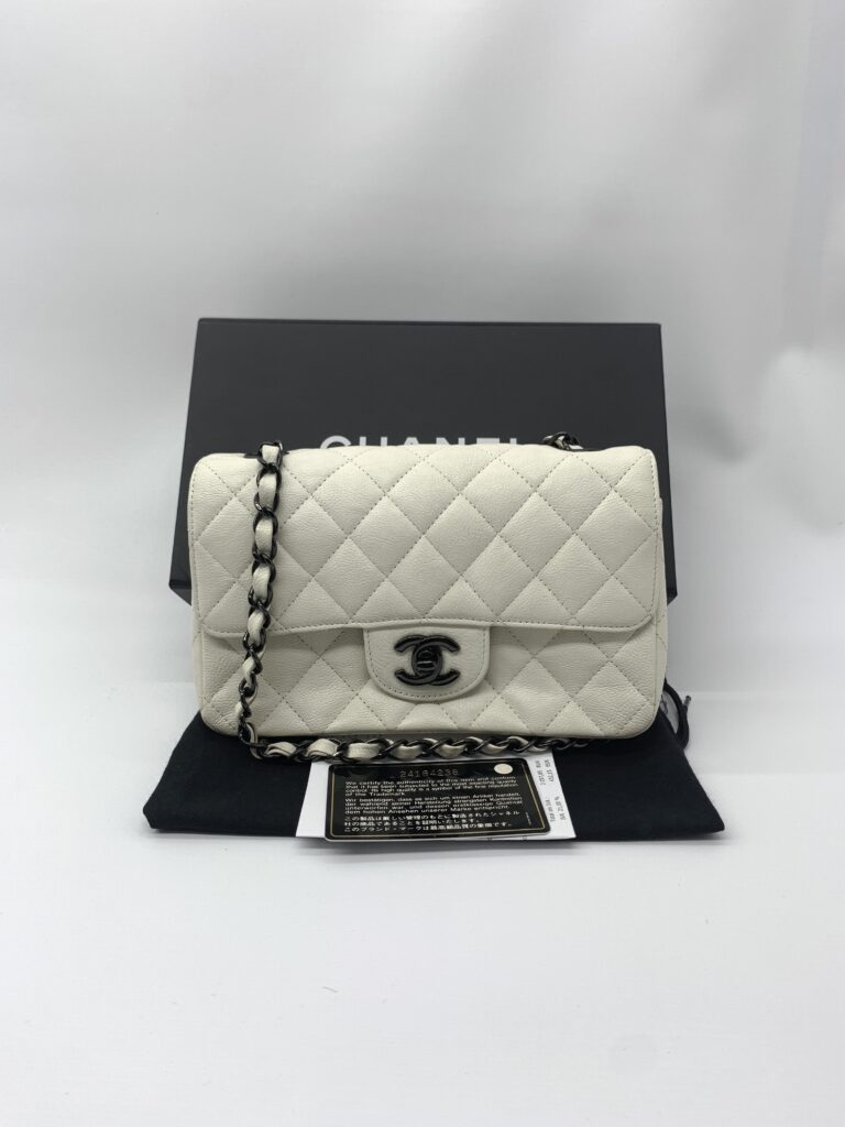 Chanel Classic Wallet On Chain Caviar White LGHW