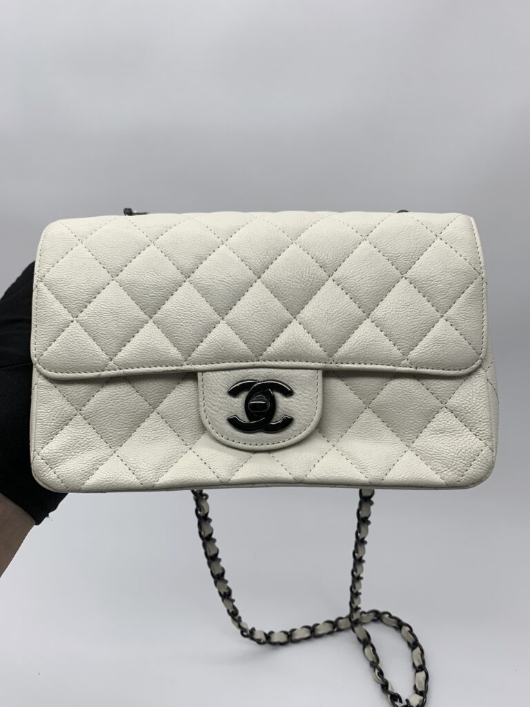 Chanel Classic Wallet On Chain Caviar White LGHW