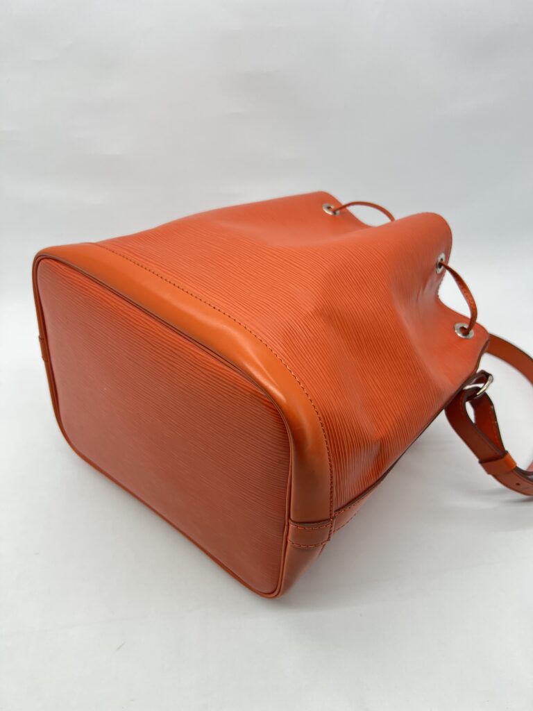 Louis Vuitton Noe Epi Orange SHW