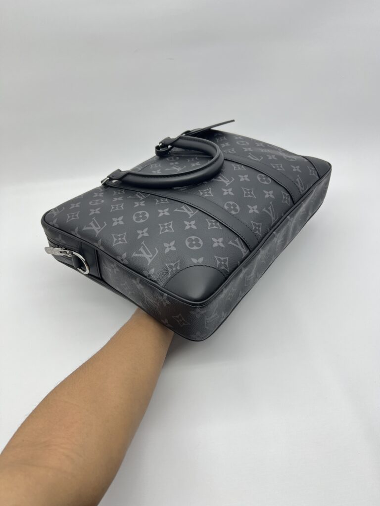 Louis Vuitton Porte Documents Voyage Monogram Eclipse SHW
