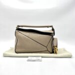 Loewe Puzzle Small Grained Sand GHW
