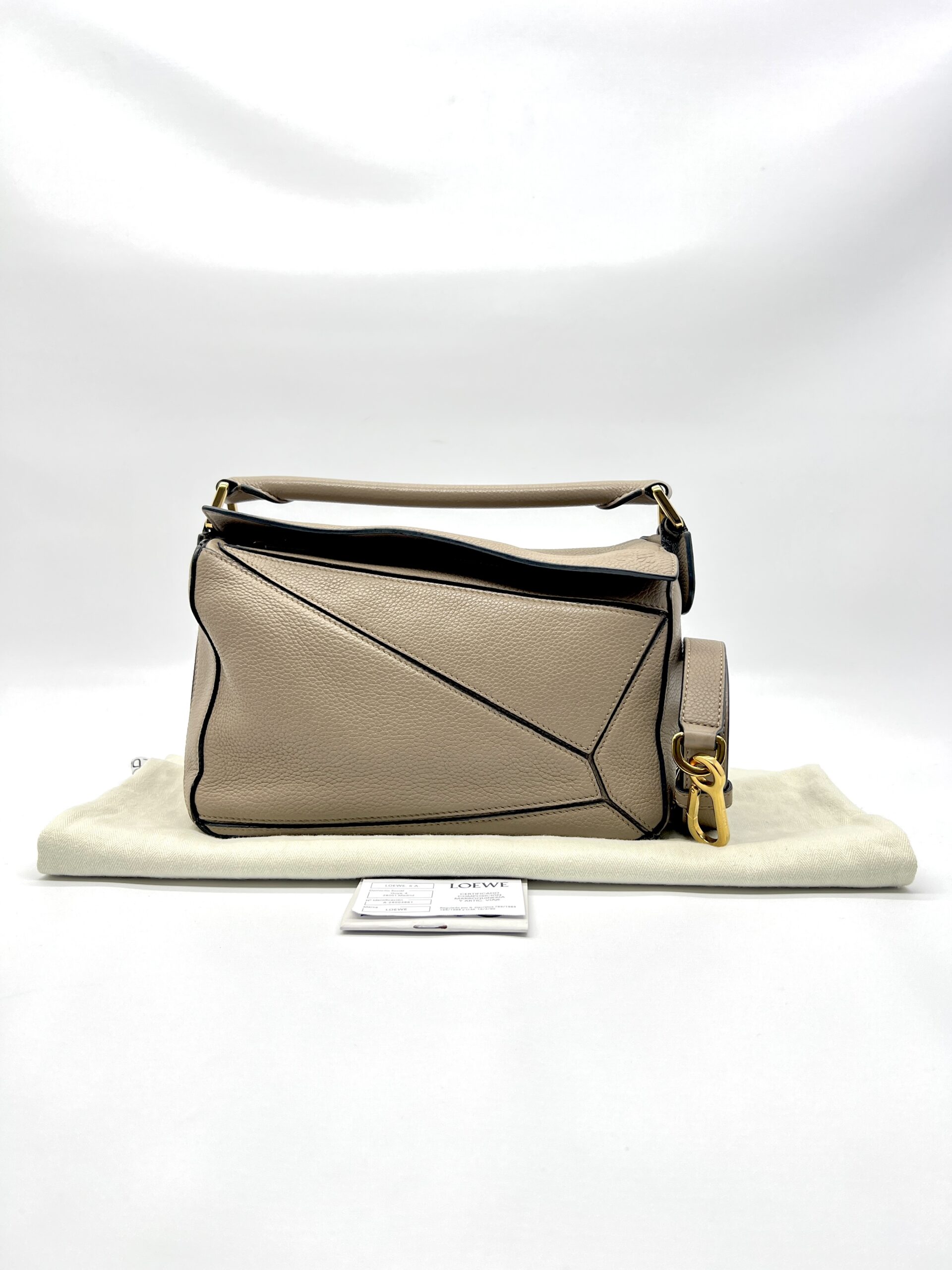 Loewe Puzzle Small Grained Sand GHW