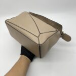 Loewe Puzzle Small Grained Sand GHW