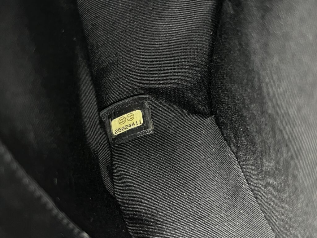 Chanel Boy 28 Caviar Black GHW