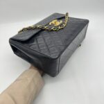 Chanel Classic Maxi Single Flap Lambskin Black GHW