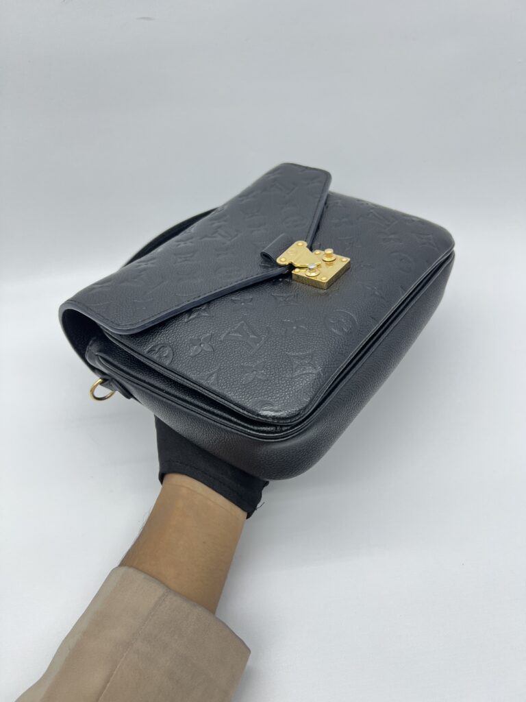 Louis Vuitton Metis MM Monogram Empreinte Noir GHW