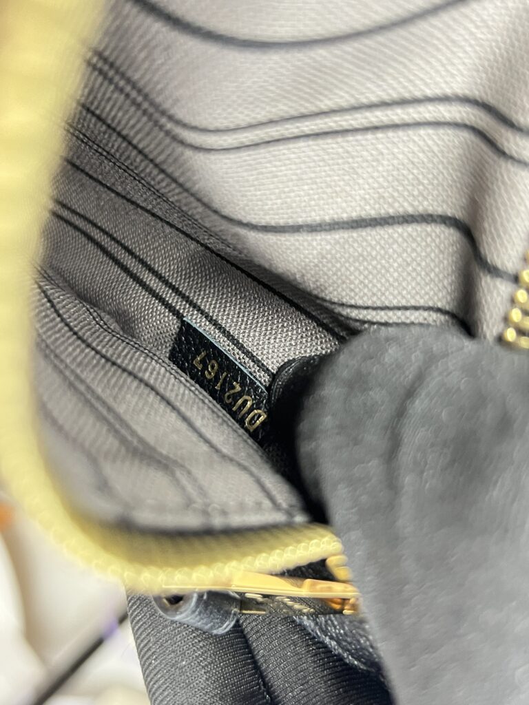 Louis Vuitton Metis MM Monogram Empreinte Noir GHW