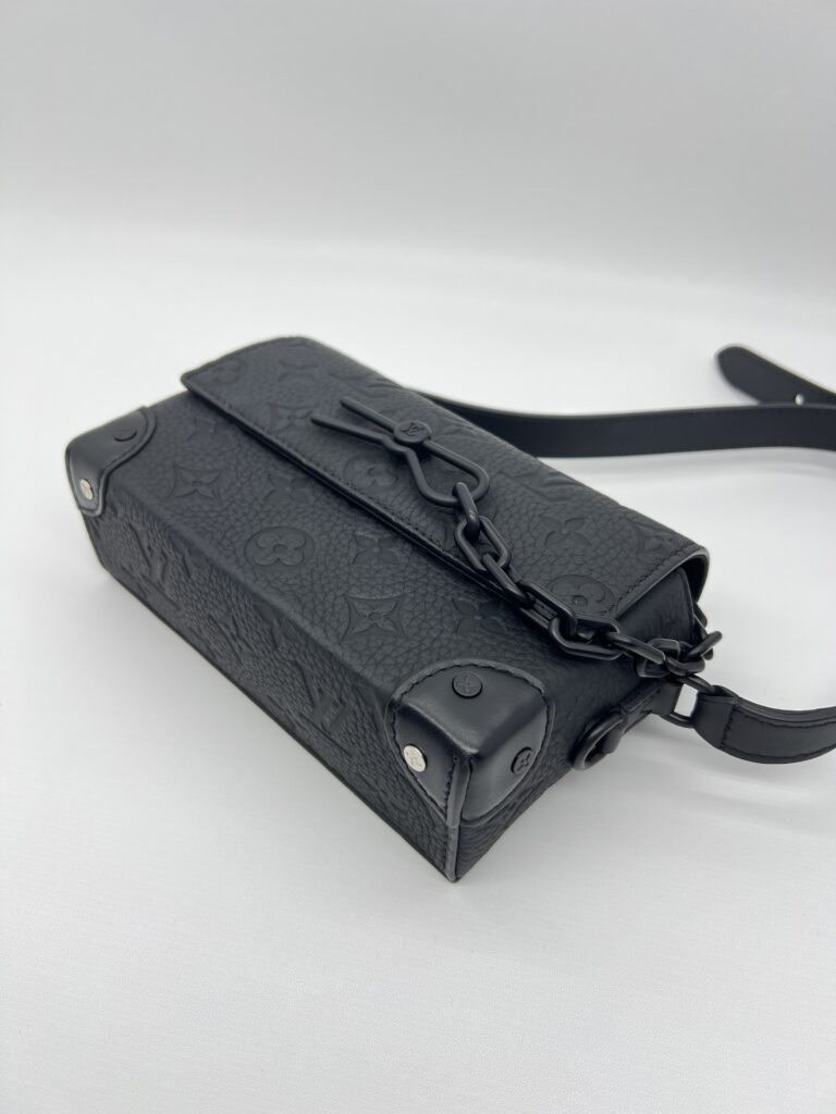 Louis Vuitton Steamer Wearable Wallet Monogram Taurillon Black