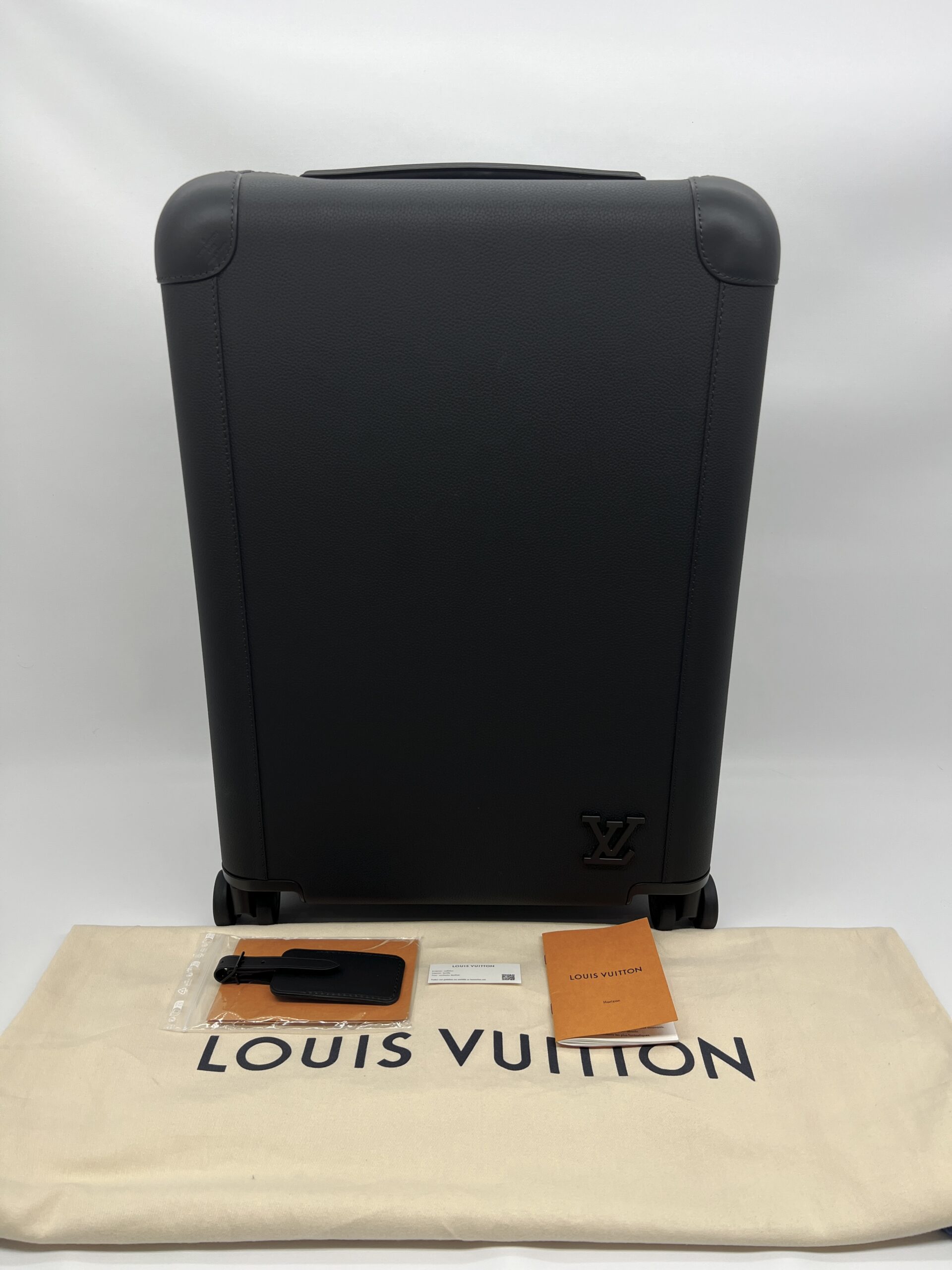 Louis Vuitton Horizon 55 Aerogram Black