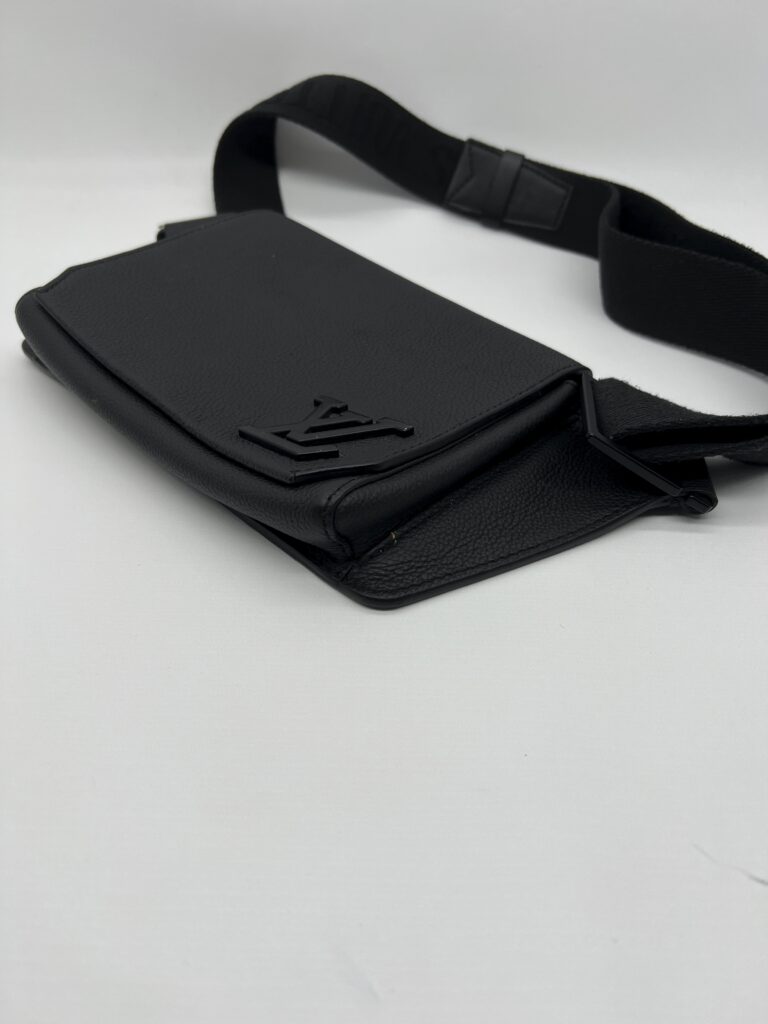 Louis Vuitton Takeoff Slingbag Aerogram Black