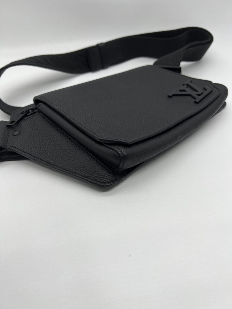Louis Vuitton Takeoff Slingbag Aerogram Black
