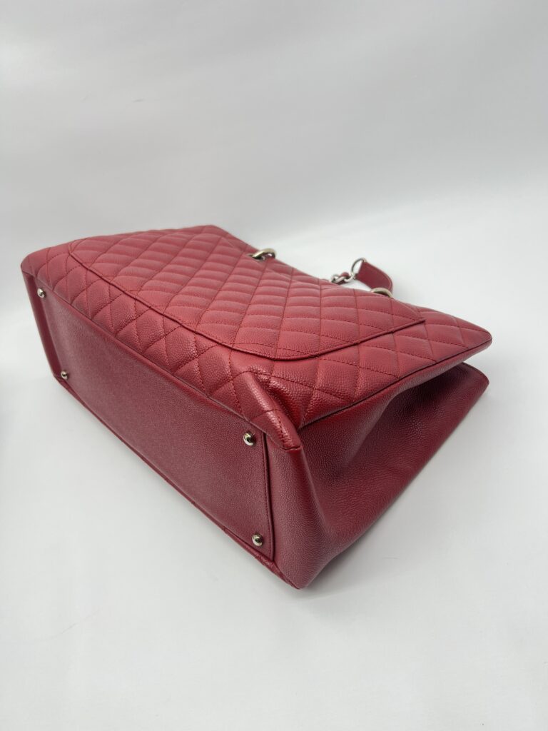 Chanel GST XL Caviar Red SHW