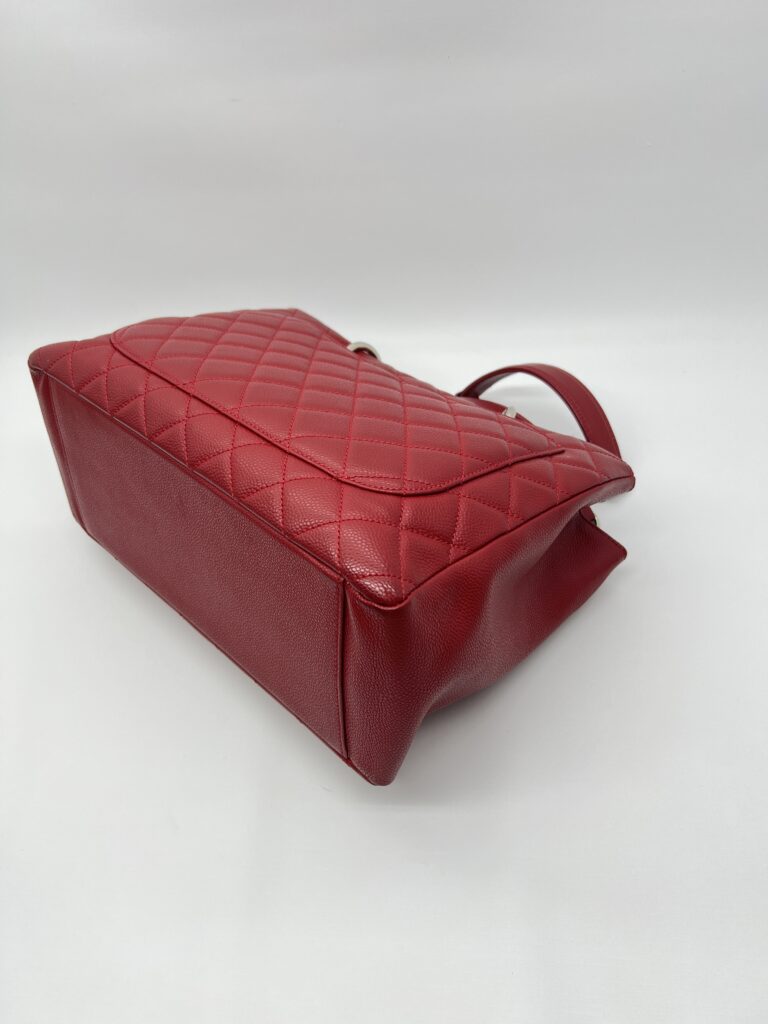 Chanel GST Caviar Red SHW