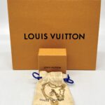 Louis Vuitton Essential V Necklace Gold Tone