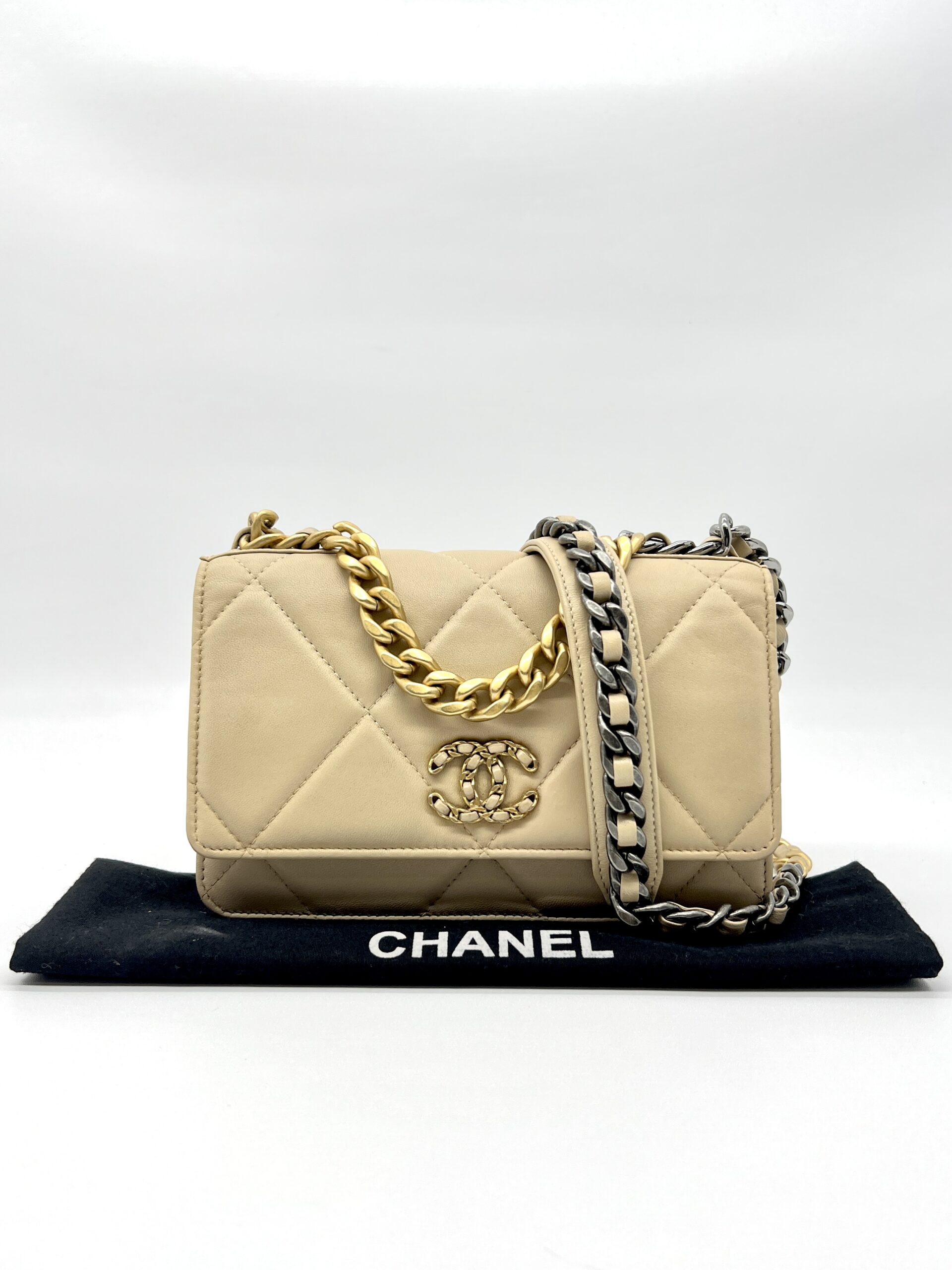 Chanel C19 WOC Lambskin Nude GHW