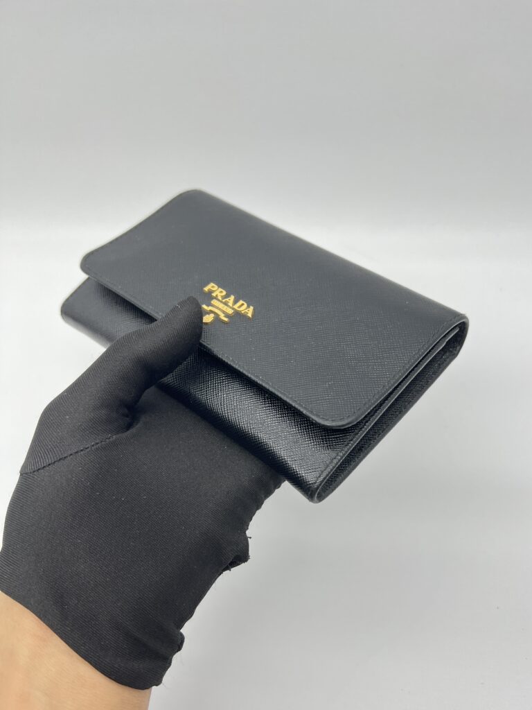 Prada Portafoglio Pattina Saffiano Nero GHW