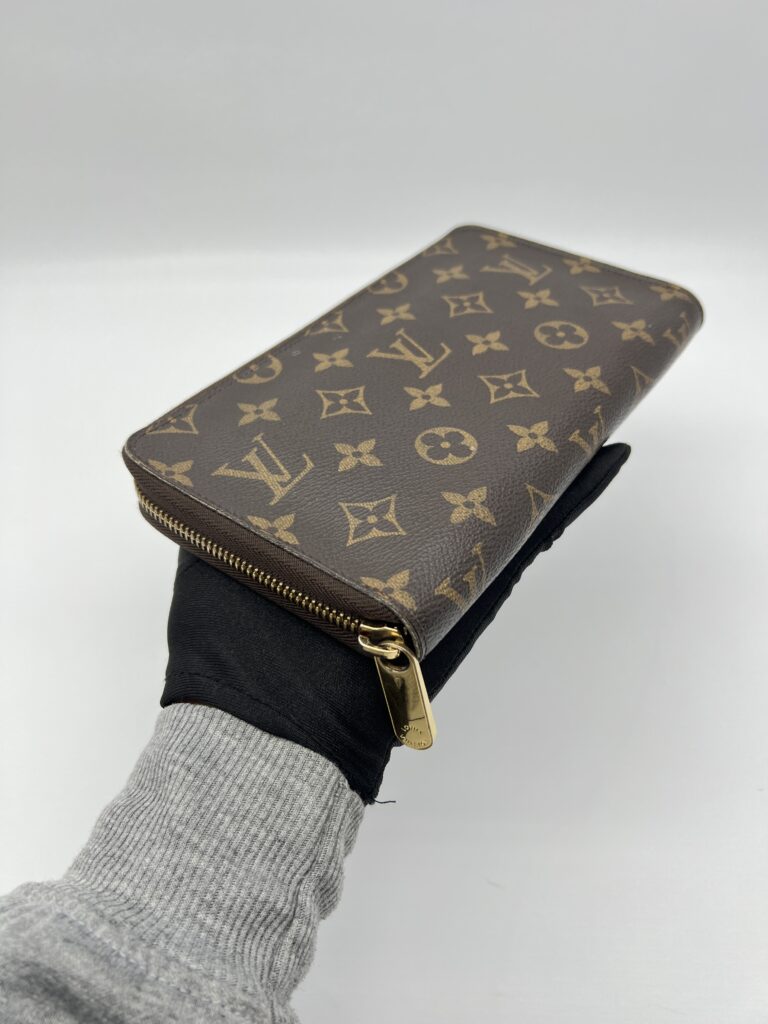 Louis Vuitton Full Zip Organizer Monogram