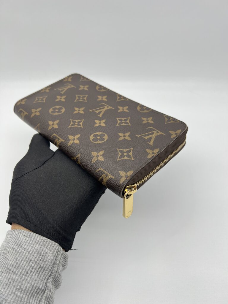Louis Vuitton Full Zip Organizer Monogram