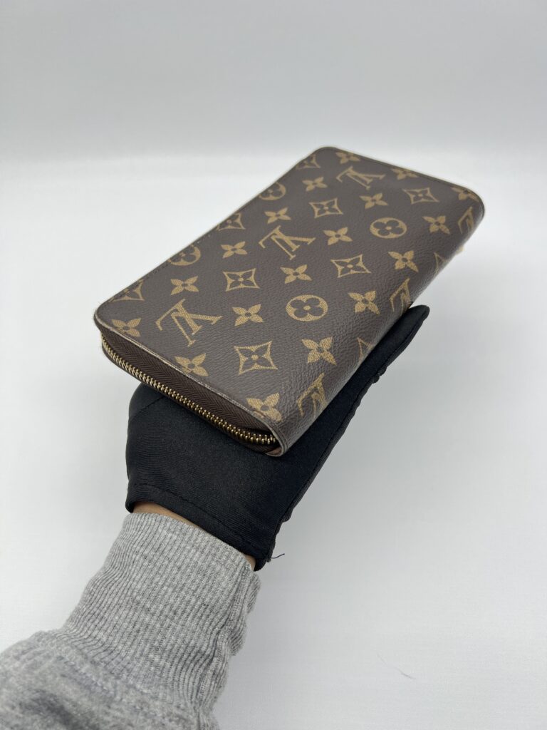 Louis Vuitton Full Zip Organizer Monogram