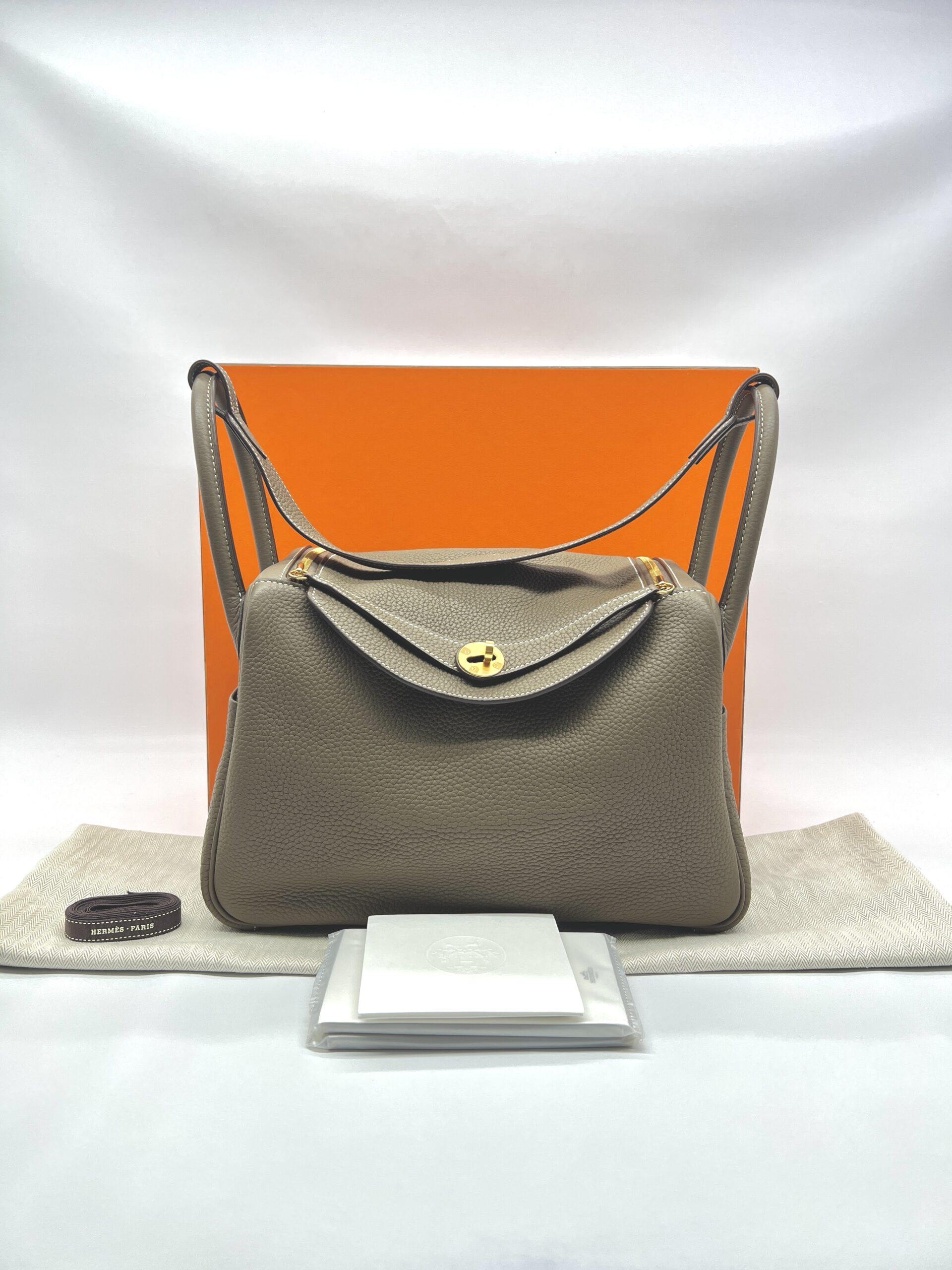 Hermes Lindy 30 Clemence Etoupe GHW