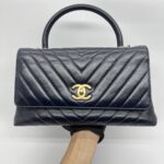 Chanel Coco Handle Medium Chevron Navy GHW
