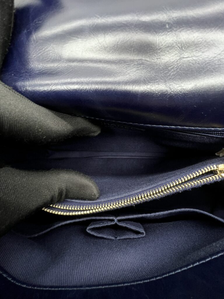 Chanel Coco Handle Medium Chevron Navy GHW