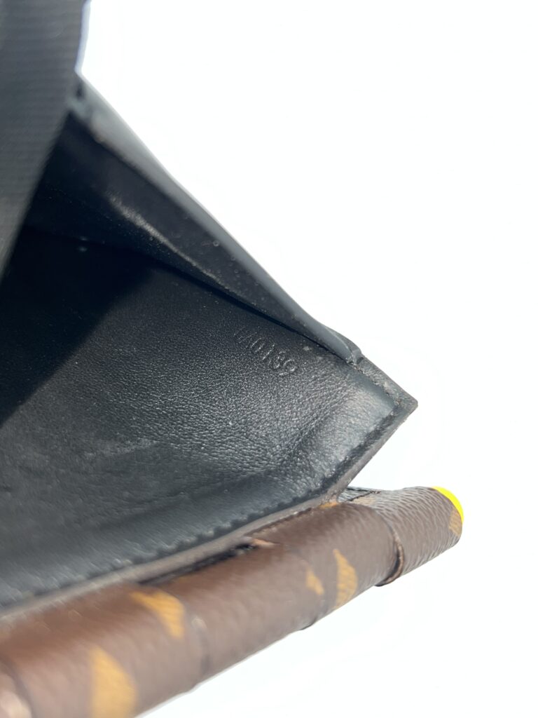 Louis Vuitton Hinge Brazza Monogram