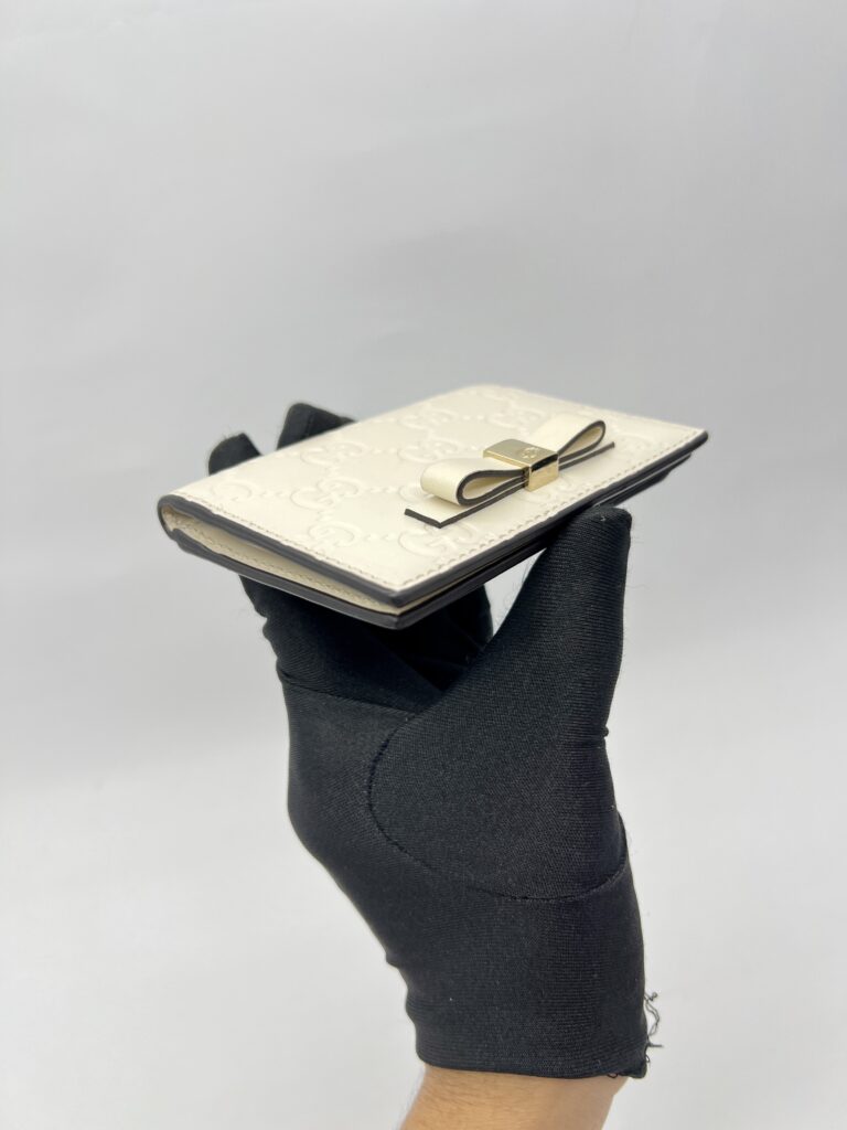 Gucci Bow Card Holder Guccissima White GHW