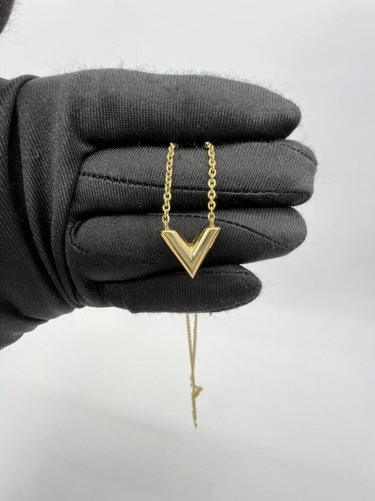 Louis Vuitton Essential V Necklace Gold Tone