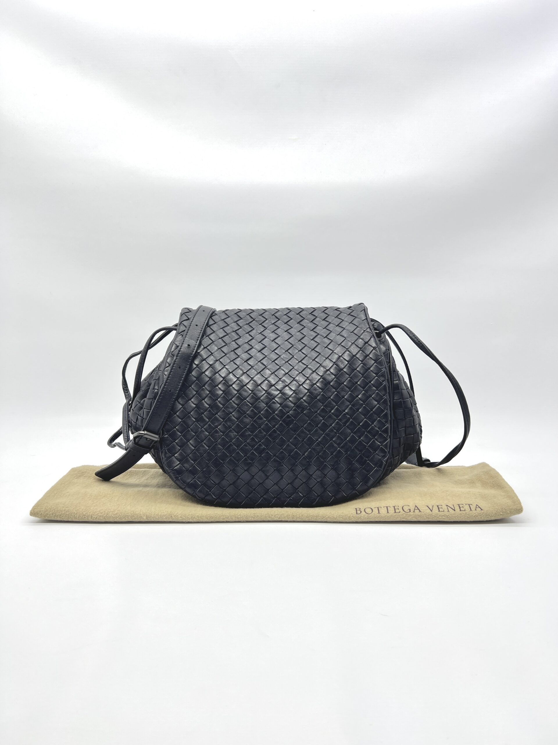 Bottega Veneta Nappa Flap Messenger Intrecciato Black