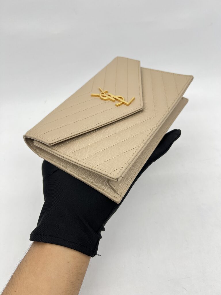 Saint Laurent WOC 19 Grained Beige GHW