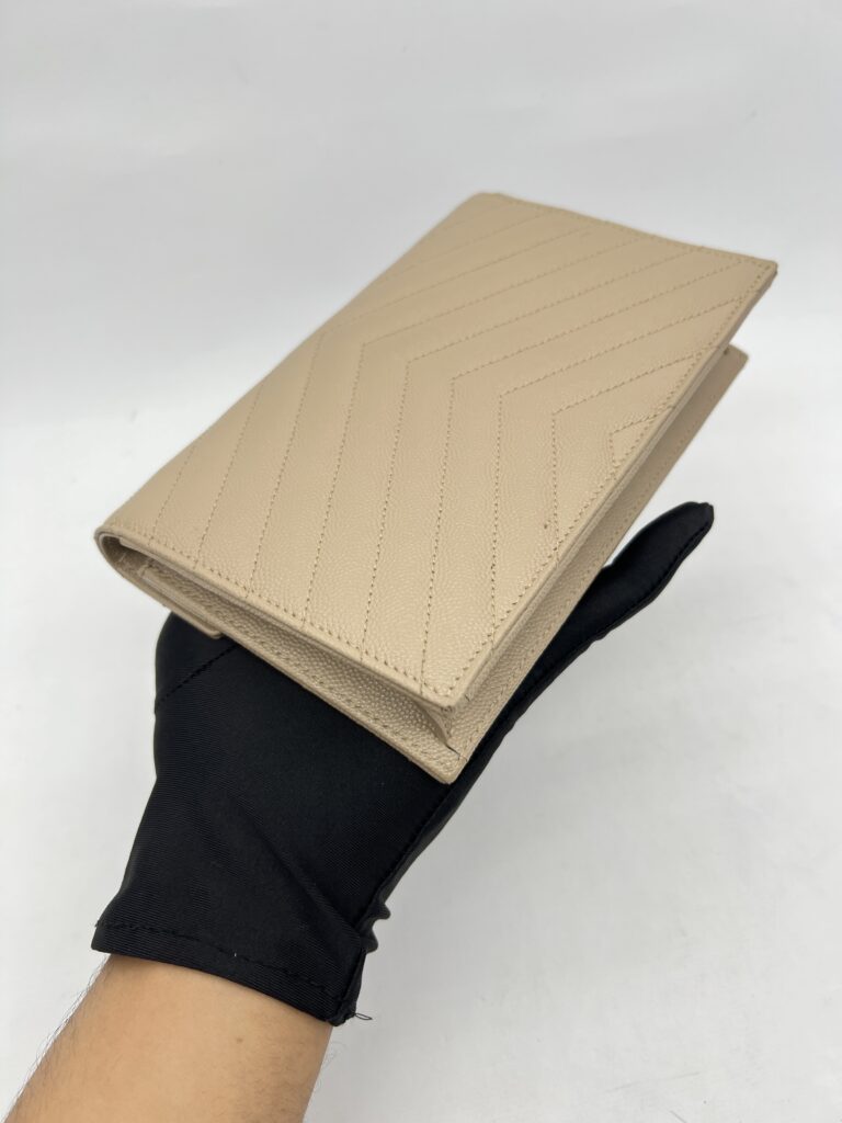 Saint Laurent WOC 19 Grained Beige GHW