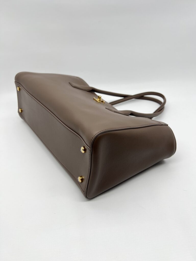 Chanel Archetype Executive Calfskin brown GHW