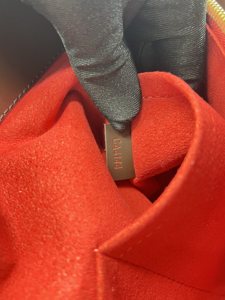Louis Vuitton Rivoli MM Damier Ebene GHW