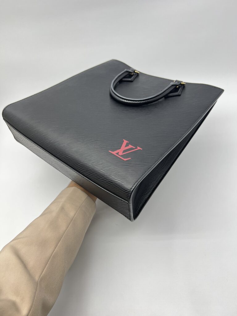Louis Vuitton Sac Plat PM Epi Black GHW