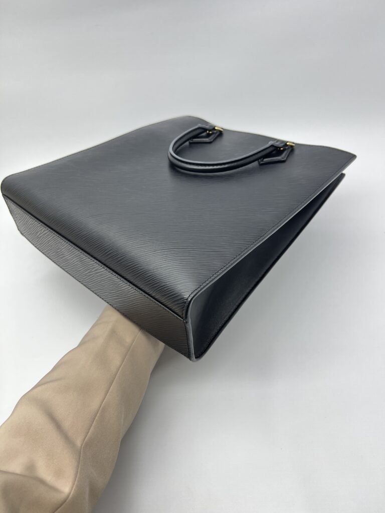 Louis Vuitton Sac Plat PM Epi Black GHW