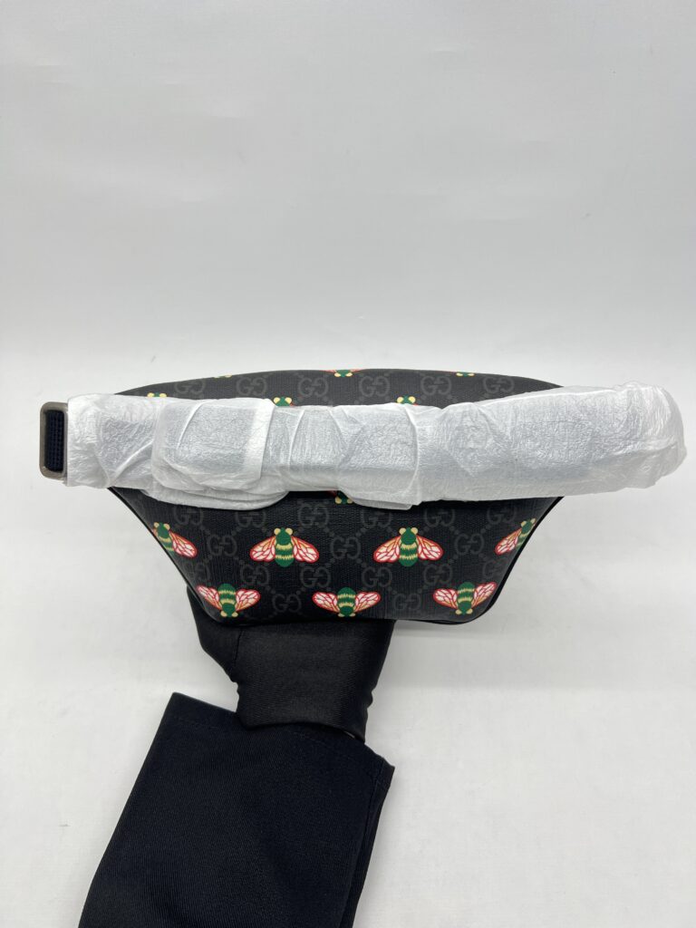 Gucci Belt Bag GG Supreme Black Bees SHW