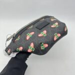 Gucci Belt Bag GG Supreme Black Bees SHW
